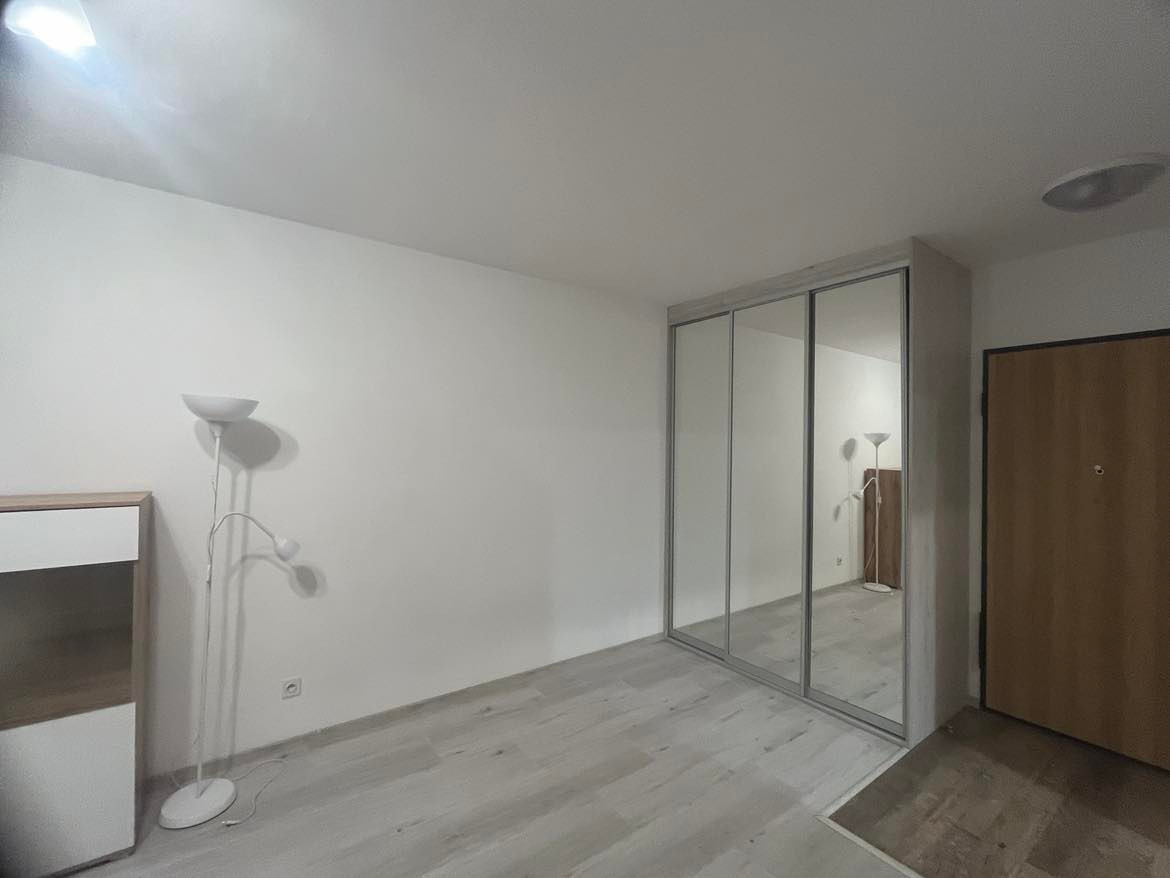 Nowoczesny apartament z balkonem w prestiżowym Wilanowie - Kavalerka.pl