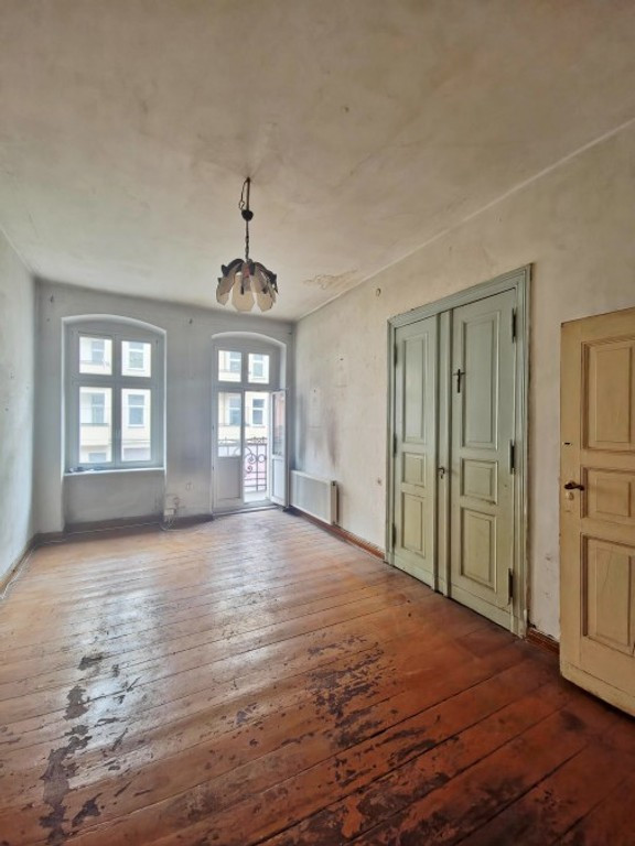 Przestronne 4 pokoje w kamienicy na I piętrze, Śródmieście - Kavalerka.pl