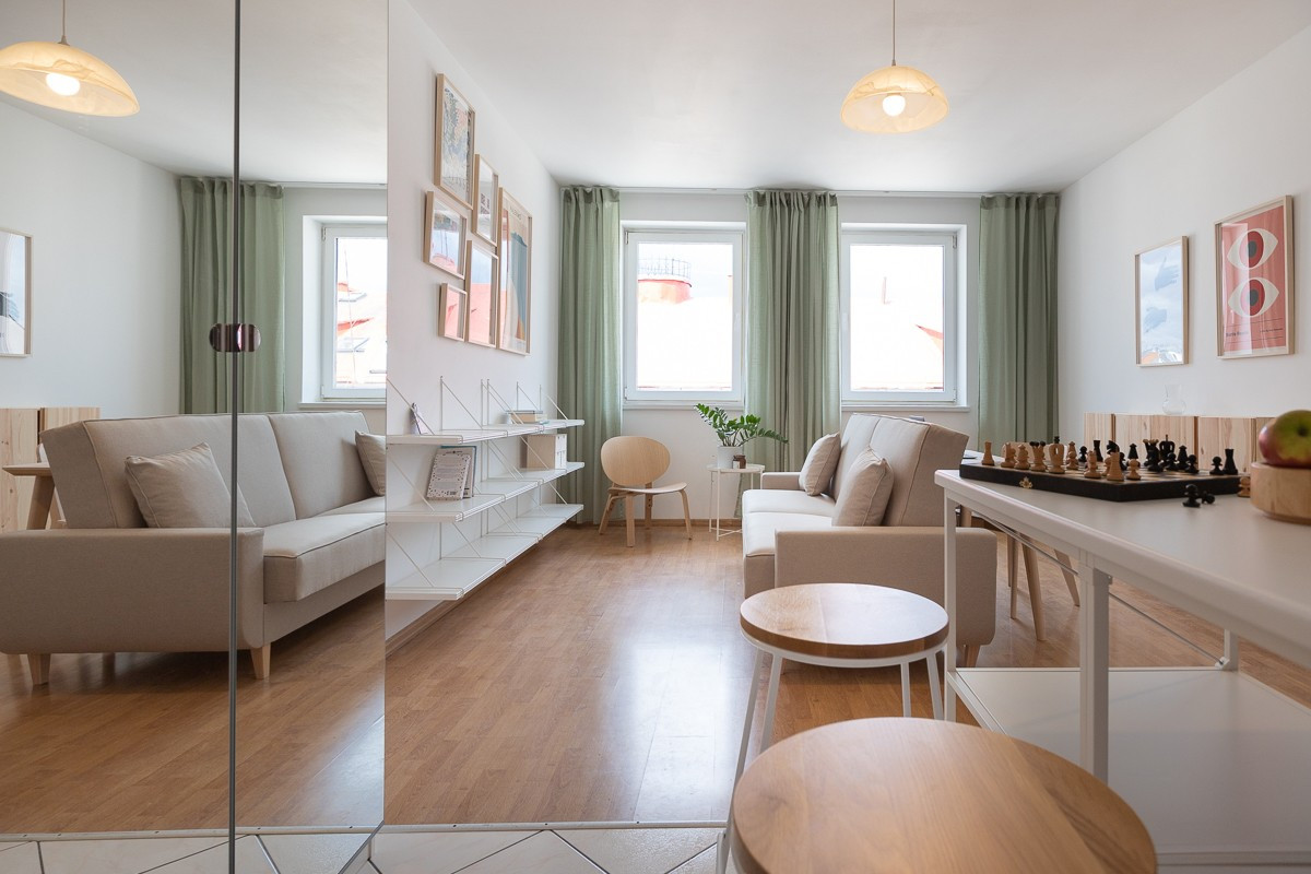 Stylowe studio po remontu przy Dworcu Głównym we Wrocławiu - Kavalerka.pl