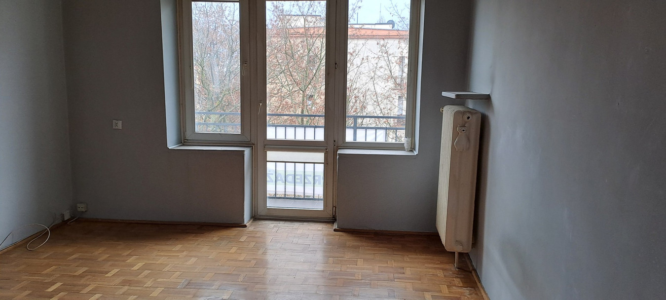 Odnowione mieszkanie w zielonej części Nowego Rokicia, 34m² - Kavalerka.pl