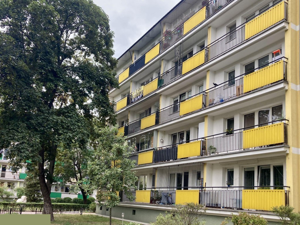 Jasne, ciche mieszkanie z balkonem – Praga-Południe - Kavalerka.pl